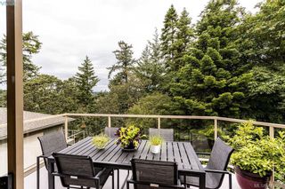 Photo 9: 22 4300 Stoneywood Lane in VICTORIA: SE Broadmead Row/Townhouse for sale (Saanich East)  : MLS®# 816982