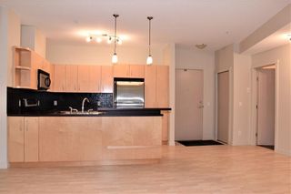 Photo 9: 105 69 SPRINGBOROUGH Court SW in Calgary: Springbank Hill Apartment for sale : MLS®# C4305544