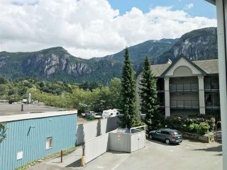 Photo 14: 201 1460 PEMBERTON Avenue in Squamish: Downtown SQ Condo for sale in "Marina Estates" : MLS®# R2196678