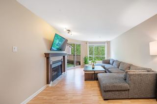 Photo 4: 320 1252 TOWN CENTRE Boulevard in Coquitlam: Canyon Springs Condo for sale in "THE KENNEDY" : MLS®# R2782029