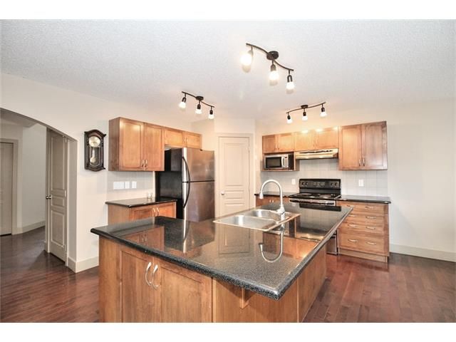 Photo 11: Photos: 224 EVERMEADOW Avenue SW in Calgary: Evergreen House for sale : MLS®# C4071056