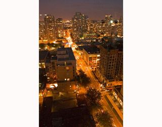 Photo 4: 2107 989 RICHARDS Street in Vancouver: Downtown VW Condo for sale in "MONDRIAN" (Vancouver West)  : MLS®# V713987