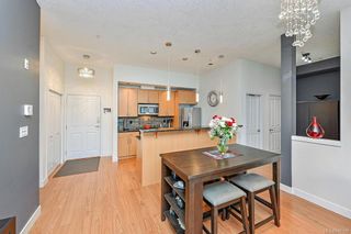 Photo 3: 206 623 Treanor Ave in Langford: La Thetis Heights Condo for sale : MLS®# 845159