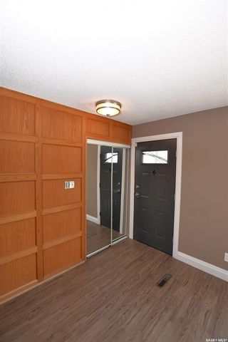 Photo 3: 3354 Mountbatten Street in Saskatoon: Montgomery Place Residential for sale : MLS®# SK975101