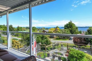 Photo 2: 5523 Tappin St in Union Bay: CV Union Bay/Fanny Bay House for sale (Comox Valley)  : MLS®# 871549