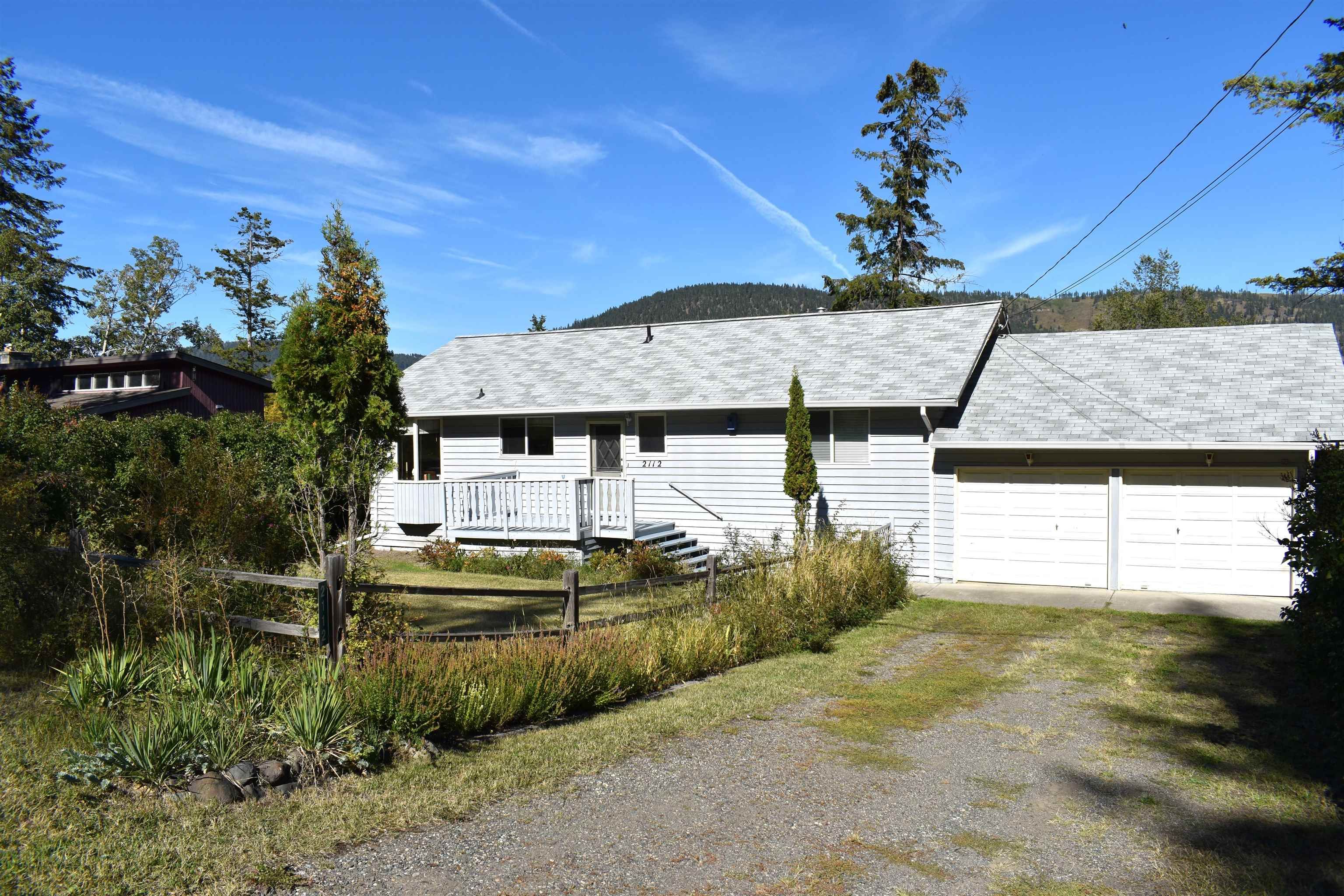 Main Photo: 2112 KINGLET Road in Williams Lake: Lakeside Rural House for sale : MLS®# R2725986