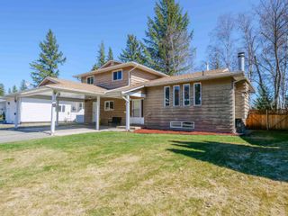 Photo 1: 872 FUNN Street in Quesnel: Quesnel - Town House for sale : MLS®# R2873911