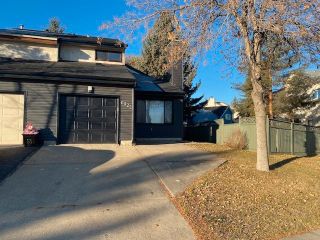 Photo 1: 6022 174 Street NW in Edmonton: Zone 20 House Half Duplex for sale : MLS®# E4268861