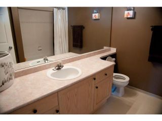 Photo 9: 304 19121 FORD Road in Pitt Meadows: Central Meadows Condo for sale in "EDGEFORD" : MLS®# V1007728