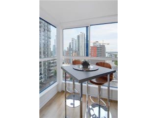 Photo 4: 612 1238 SEYMOUR Street in Vancouver: Downtown VW Condo for sale in "SPACE" (Vancouver West)  : MLS®# V899578