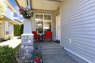Photo 2: 11 7360 SUNSHINE Drive in Chilliwack: Sardis West Vedder Townhouse for sale in "SUNSHINE PLACE" (Sardis)  : MLS®# R2873753