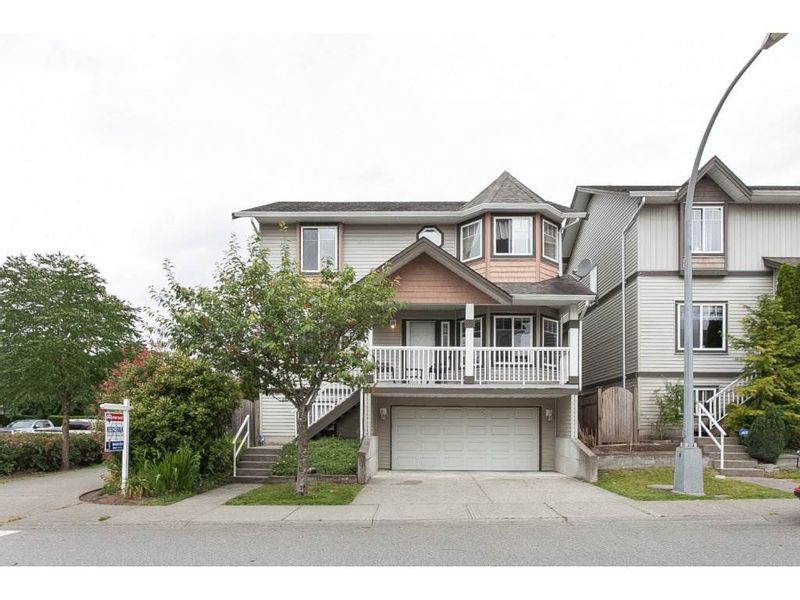 FEATURED LISTING: 6609 205 Street Langley