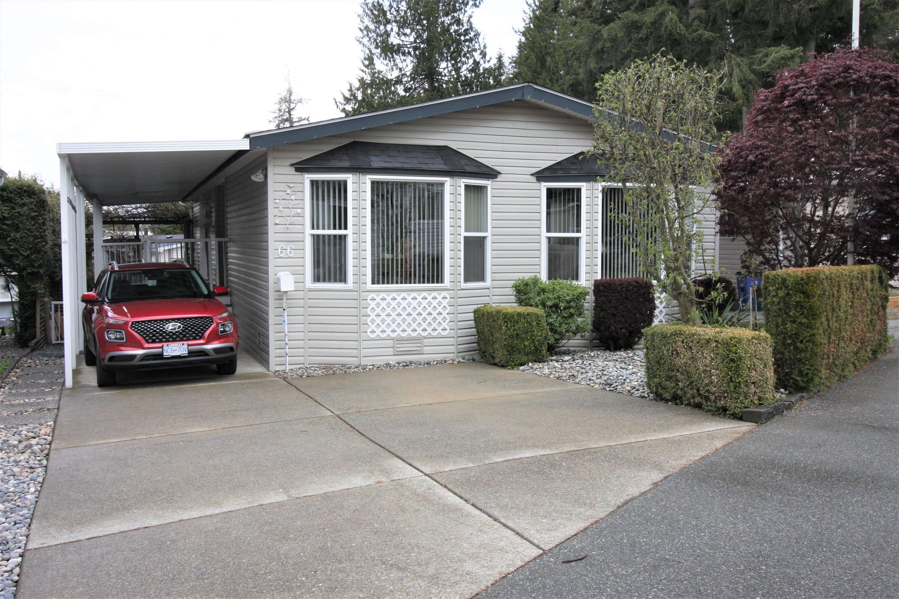 Main Photo: 66 24330 FRASER Highway in Langley: Aldergrove Langley Manufactured Home for sale in "LANGLEY GROVE ESTATES" : MLS®# R2681973