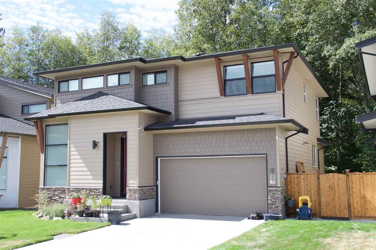 Main Photo: 39271 FALCON Crescent in Squamish: Brennan Center House for sale in "Ravenswood" : MLS®# R2235373