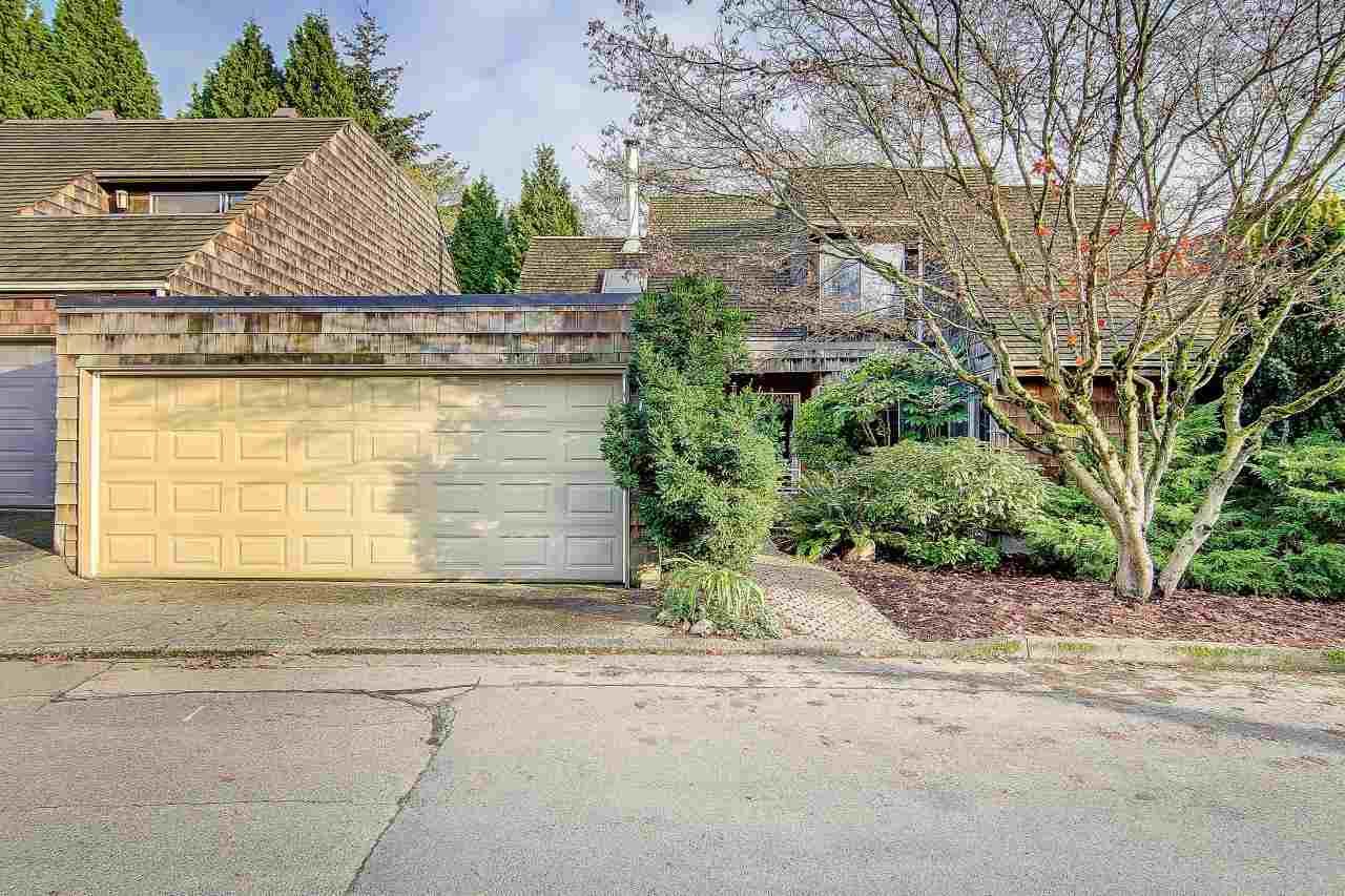 Main Photo: 3669 BORHAM Crescent in Vancouver: Champlain Heights Townhouse for sale in "THE UPLANDS" (Vancouver East)  : MLS®# R2123929
