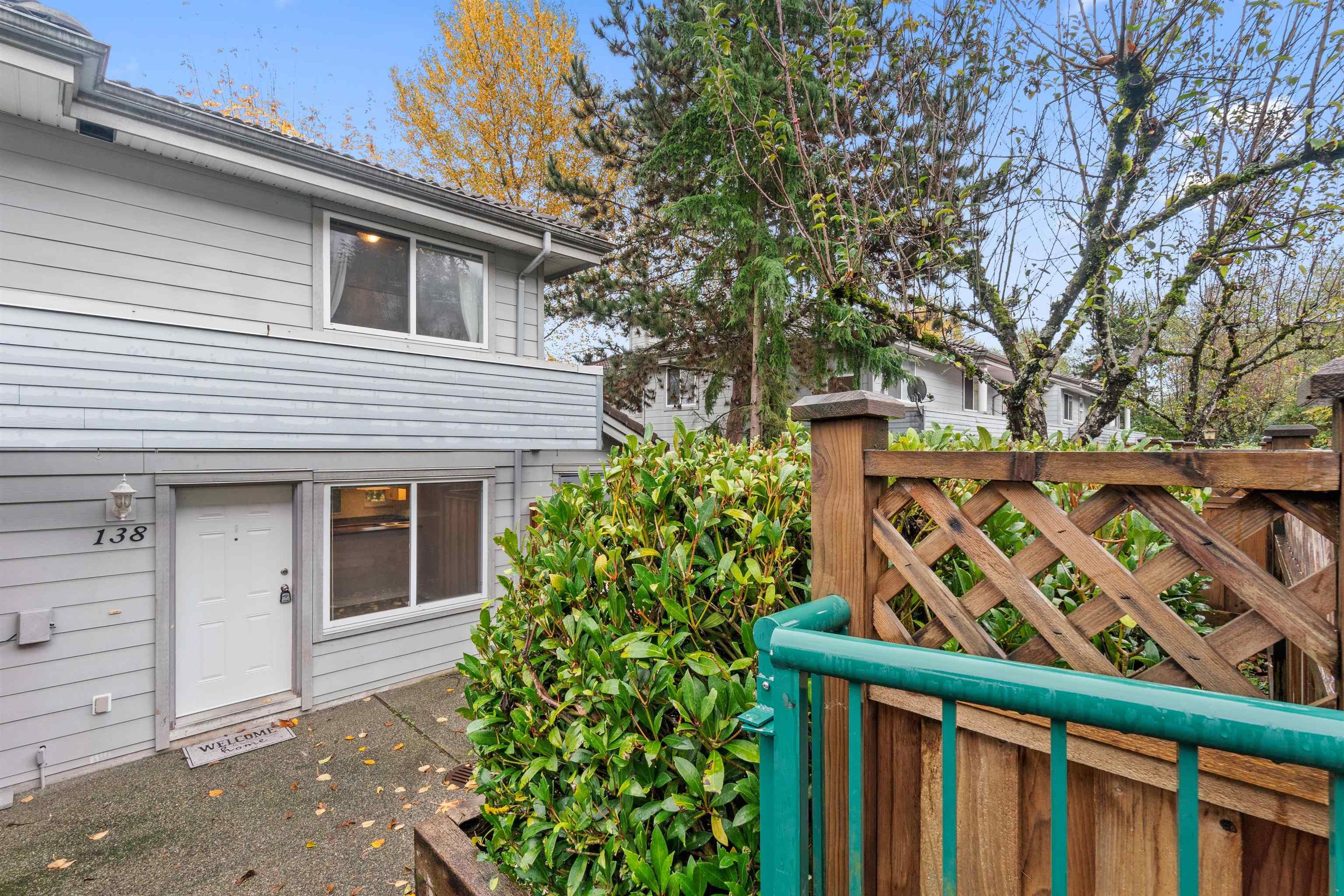 Main Photo: 138 SHORELINE CIRCLE in Port Moody: College Park PM Townhouse for sale : MLS®# R2629845