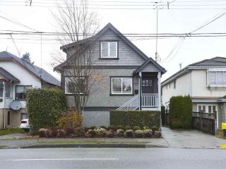 Photo 1: 77 E KING EDWARD Avenue in Vancouver: Main House for sale (Vancouver East)  : MLS®# R2419874