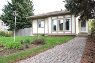 Main Photo: 53 Otterbury Avenue: Red Deer Detached for sale : MLS®# A2134610