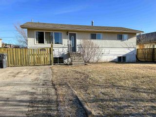 Photo 1: 11008 101 Avenue in Fort St. John: Fort St. John - City NW House for sale : MLS®# R2870064