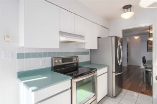 Photo 8: 2203 888 HAMILTON Street in Vancouver: Downtown VW Condo for sale in "ROSEDALE GARDENS" (Vancouver West)  : MLS®# R2407022