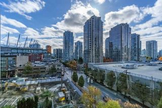 Photo 13: 401 888 HAMILTON Street in Vancouver: Downtown VW Condo for sale in "ROSEDALE GARDEN" (Vancouver West)  : MLS®# R2215482