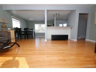Photo 6: 104 CHAMPLAIN Drive in Regina: Whitmore Park Single Family Dwelling for sale (Regina Area 05)  : MLS®# 457290