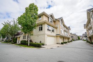 Photo 3: 53 19525 73 Avenue in Surrey: Clayton Townhouse for sale in "Uptown" (Cloverdale)  : MLS®# R2703897