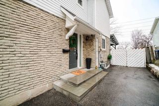 Photo 2: 483 Daralea Heights in Mississauga: Mississauga Valleys House (2-Storey) for sale : MLS®# W5510948