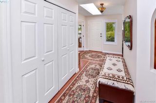 Photo 3: 1179 Sunnybank Crt in VICTORIA: SE Sunnymead House for sale (Saanich East)  : MLS®# 821175