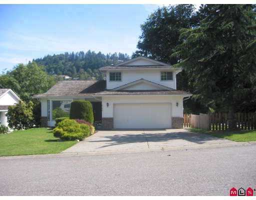 Main Photo: 2308 OLYMPIA Place in Abbotsford: Abbotsford East House for sale in "MCMILLAN AREA" : MLS®# F2718654