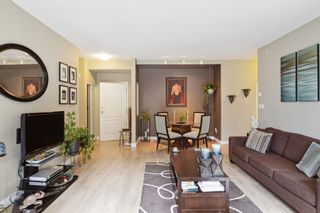 Main Photo: 905 5657 HAMPTON Place in Vancouver: University VW Condo for sale in "STRATFORD" (Vancouver West)  : MLS®# R2889839