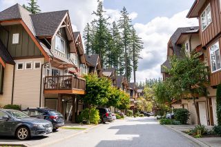 Photo 3: 31 2000 PANORAMA Drive in Port Moody: Heritage Woods PM Townhouse for sale in "MOUNTAINS EDGE" : MLS®# R2812946