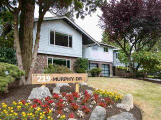 Photo 2: 219 W MURPHY Drive in Delta: Pebble Hill House for sale (Tsawwassen)  : MLS®# R2729171