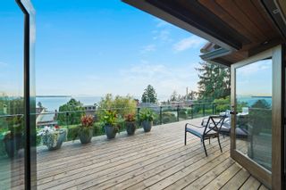 Photo 3: 14170 WHEATLEY Avenue: White Rock House for sale in "West Side" (South Surrey White Rock)  : MLS®# R2628878