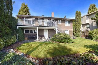 Photo 2: 4264 WINNIFRED Street in Burnaby: South Slope House for sale (Burnaby South)  : MLS®# R2148531