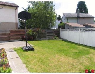 Photo 7: 12814 74TH Avenue in Surrey: West Newton House for sale : MLS®# F2906043