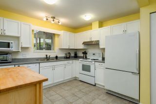 Photo 7: 209 2733 ATLIN Place in Coquitlam: Coquitlam East Condo for sale in "ATLIN COURT" : MLS®# R2166534