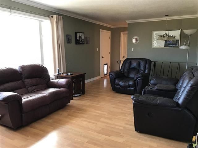 Photo 5: Photos: 5519 51 Street in Fort Nelson: Fort Nelson -Town House for sale in "HILL" (Fort Nelson (Zone 64))  : MLS®# R2634638