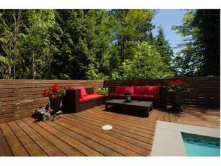Photo 2: 4411 STONE Crescent in West Vancouver: Home for sale : MLS®# V1071487