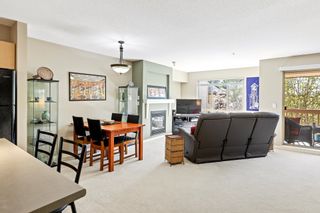Photo 5: 5 20350 68 Avenue in Langley: Willoughby Heights Townhouse for sale in "Sundridge" : MLS®# R2873904