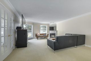 Photo 4: 307 1500 OSTLER Court in North Vancouver: Indian River Condo for sale in "Mountain Terrace" : MLS®# R2368182