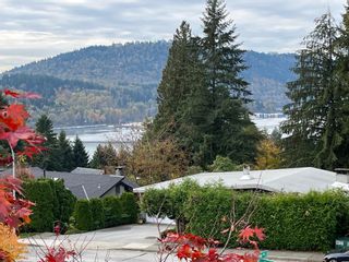 Main Photo: 9 DARNEY Bay in Port Moody: Barber Street House for sale : MLS®# R2855999