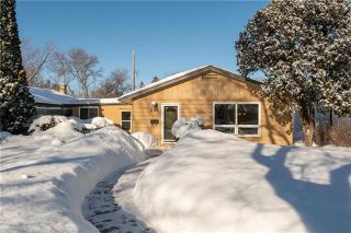 Main Photo: 558 Wilton Bay in Winnipeg: Crescentwood Residential for sale (1Bw)  : MLS®# 202202210