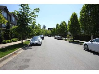 Photo 10: 24 7733 HEATHER Street in Richmond: McLennan North Townhouse for sale in "HEARTHSTONE" : MLS®# V951365