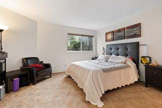 Photo 3: 332 ST. PATRICK'S Avenue in North Vancouver: Lower Lonsdale 1/2 Duplex for sale : MLS®# R2868188