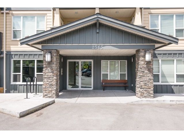 Main Photo: 417 2565 Campbell Avenue in Abbotsford: Central Abbotsford Condo for sale : MLS®# R2122035
