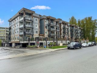 Main Photo: 204 45562 AIRPORT Road in Chilliwack: Chilliwack Proper South Condo for sale in "The Elliot" : MLS®# R2872592