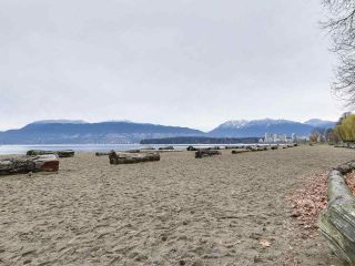 Photo 19: 302 2110 YORK Avenue in Vancouver: Kitsilano Condo for sale in "New York on York" (Vancouver West)  : MLS®# R2149623