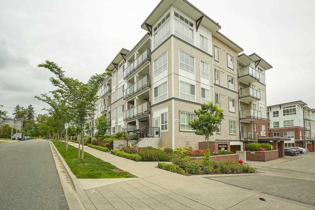 Main Photo: 205 6468 195A Street in Surrey: Clayton Condo for sale in "Yale Bloc Building 1" (Cloverdale)  : MLS®# R2456985