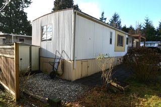 Photo 14: 24 6571 KING GEORGE Boulevard in Surrey: West Newton Manufactured Home for sale in "Newton Mobile Home Park" : MLS®# R2742795